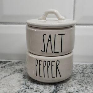 Rae Dunn salt and pepper holder
